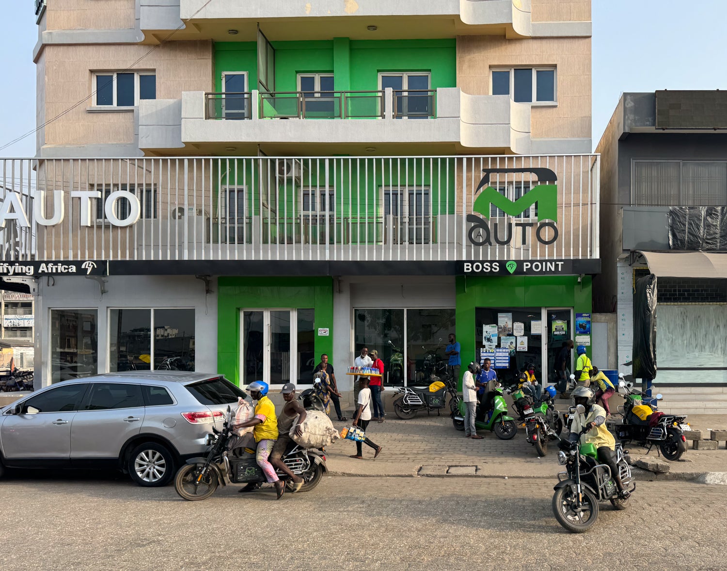 How Spiro put more than 10,000 e-bikes on African roads - Rest of World